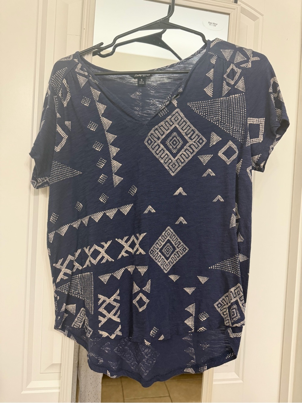 Lucky Brand Navy Blue Geometric V-Neck Tee